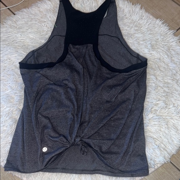 Lululemon tie back tank top - Picture 2 of 4